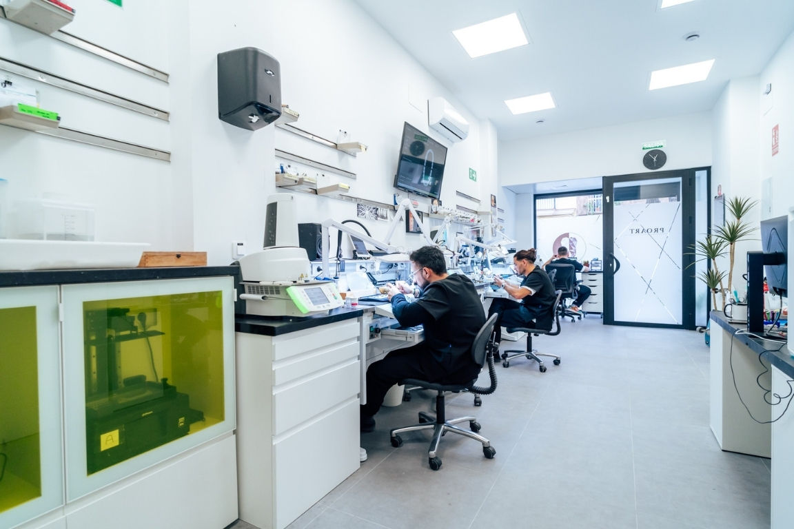 Foto del Laboratorio ProArt - Puestos de trabajo
